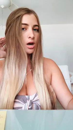 Alex B OnlyFans Leaked Free Thumbnail Picture - #5eK2tmgB10