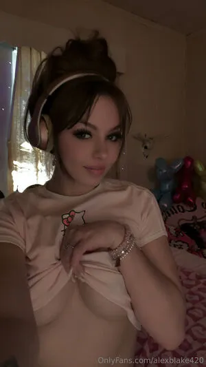 Alex Blake OnlyFans Leaked Free Thumbnail Picture - #se598i3Q6A
