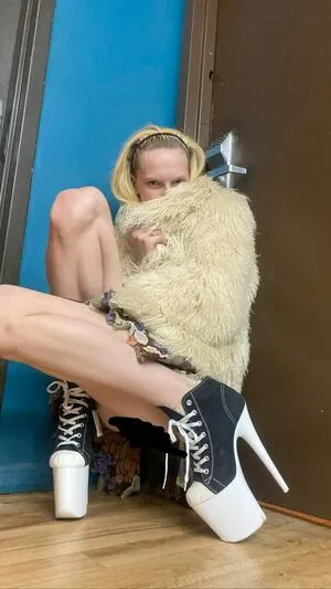 Alex Consani OnlyFans Leaked Free Thumbnail Picture - #AI3RtIfxoi