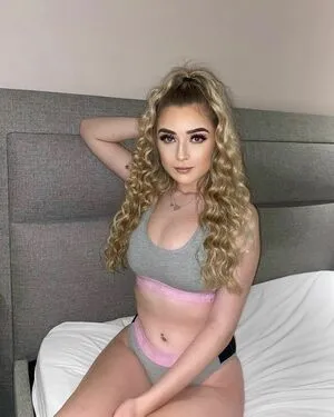 Alex Estelle OnlyFans Leaked Free Thumbnail Picture - #dFbnGM5et7