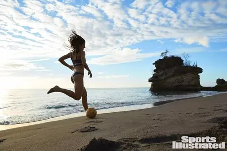 Alex Morgan OnlyFans Leaked Free Thumbnail Picture - #B9KUv5GdUD