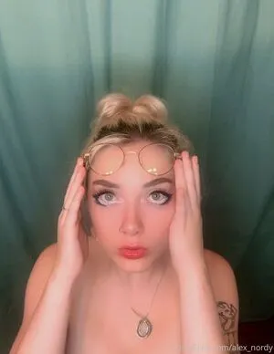 Alex Pen15 OnlyFans Leaked Free Thumbnail Picture - #qaUtj4mRll