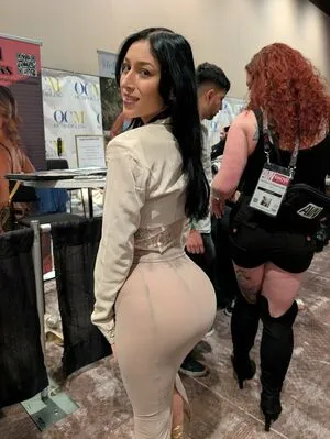 Alexa Chains OnlyFans Leaked Free Thumbnail Picture - #uCjBbWNH1l