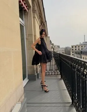 Alexa Chung OnlyFans Leaked Free Thumbnail Picture - #3S0pXTIC3N