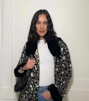 Alexa Chung OnlyFans Leaked Free Thumbnail Picture - #9HbV69aOCl