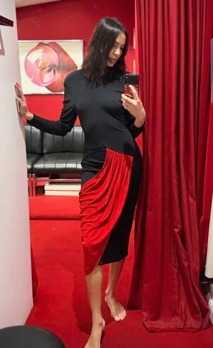 Alexa Chung OnlyFans Leaked Free Thumbnail Picture - #A1lP1V47GL
