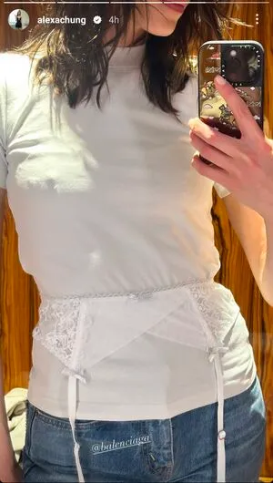 Alexa Chung OnlyFans Leaked Free Thumbnail Picture - #L3j5nitkBh