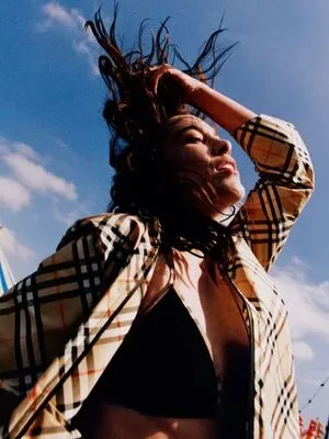 Alexa Chung OnlyFans Leaked Free Thumbnail Picture - #UC6CaP1OLf