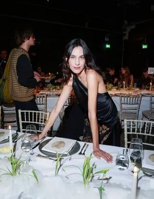 Alexa Chung OnlyFans Leaked Free Thumbnail Picture - #lusxgnIIUc