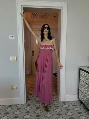 Alexa Chung OnlyFans Leaked Free Thumbnail Picture - #m28nMwGGlc