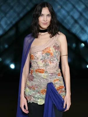 Alexa Chung OnlyFans Leaked Free Thumbnail Picture - #mhMonOaZEK