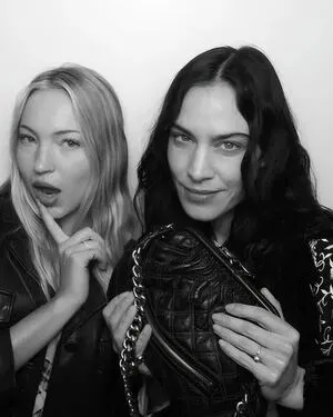 Alexa Chung OnlyFans Leaked Free Thumbnail Picture - #q8HkplSHc0