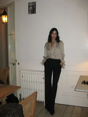 Alexa Chung OnlyFans Leaked Free Thumbnail Picture - #wC6Ge9ph2v