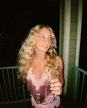 Alexa Goldberg OnlyFans Leaked Free Thumbnail Picture - #JOVixf779r