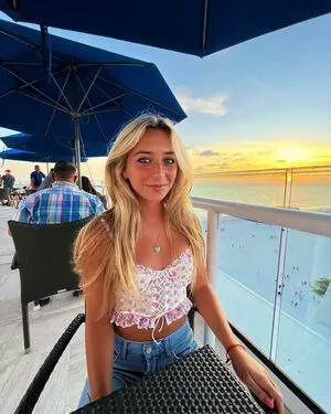 Alexa Goldberg OnlyFans Leaked Free Thumbnail Picture - #aXRZHg3MNQ