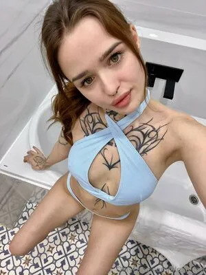 Alexa Lee OnlyFans Leaked Free Thumbnail Picture - #iALeR1H8ph