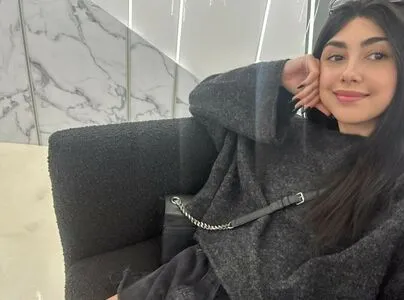 Alexa Mansour OnlyFans Leaked Free Thumbnail Picture - #UxiCX7iLOG