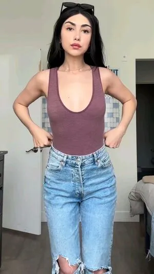 Alexa Mansour OnlyFans Leaked Free Thumbnail Picture - #vshWBqFxWP