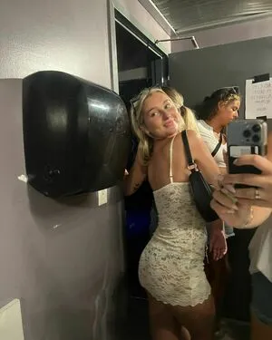 Alexa Meyer OnlyFans Leaked Free Thumbnail Picture - #TSAOIS0EqE