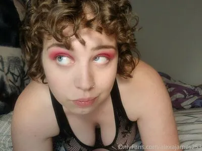 Alexajames253 OnlyFans Leaked Free Thumbnail Picture - #s3FOTPgDf6
