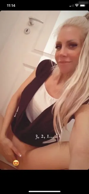 Alexakm1282 OnlyFans Leaked Free Thumbnail Picture - #gLakmWhySV