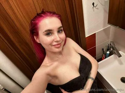Alexalungu OnlyFans Leaked Free Thumbnail Picture - #3B1zTO8JWn