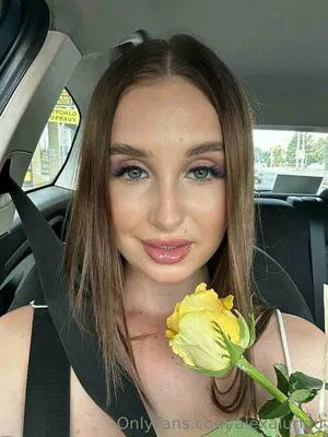 Alexalungu OnlyFans Leaked Free Thumbnail Picture - #cQ5e430Zlo