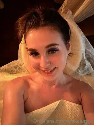 Alexalungu OnlyFans Leaked Free Thumbnail Picture - #jj2RLxa6qo