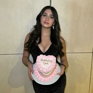 Alexandra Bull OnlyFans Leaked Free Thumbnail Picture - #DaxdWLEp4x