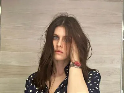 Alexandra Daddario OnlyFans Leaked Free Thumbnail Picture - #1gb3MIeYwL