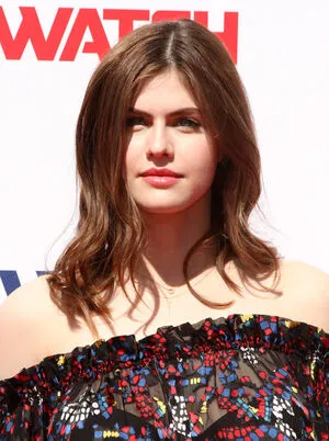 Alexandra Daddario OnlyFans Leaked Free Thumbnail Picture - #4B4di8CJqm