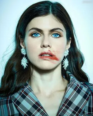 Alexandra Daddario OnlyFans Leaked Free Thumbnail Picture - #4BQ2uQ1hXY