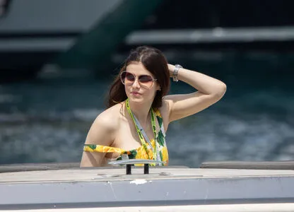 Alexandra Daddario OnlyFans Leaked Free Thumbnail Picture - #4S6ClxYWWj