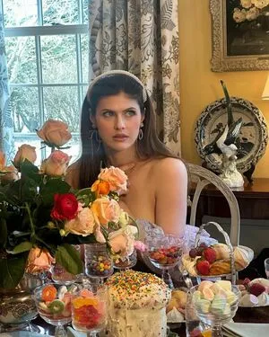 Alexandra Daddario OnlyFans Leaked Free Thumbnail Picture - #6xwUnTJFv1