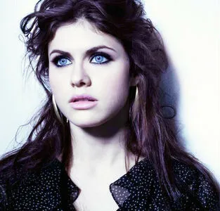 Alexandra Daddario OnlyFans Leaked Free Thumbnail Picture - #8jbGQgRiPC