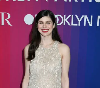 Alexandra Daddario OnlyFans Leaked Free Thumbnail Picture - #AkrWo7VBCN