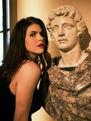 Alexandra Daddario OnlyFans Leaked Free Thumbnail Picture - #AsS62HRQdF
