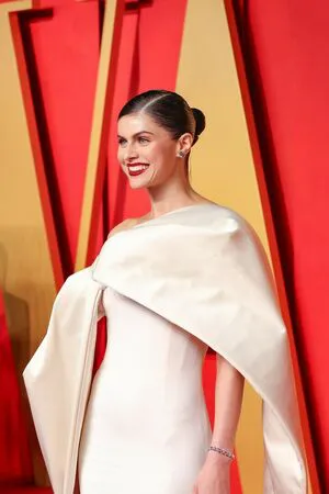 Alexandra Daddario OnlyFans Leaked Free Thumbnail Picture - #CBEb6aiTpq