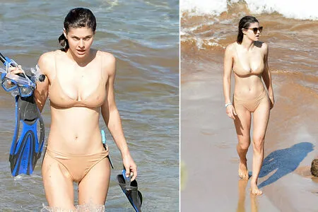 Alexandra Daddario OnlyFans Leaked Free Thumbnail Picture - #F9Hz0u7IOL