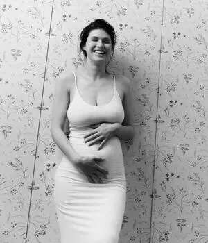 Alexandra Daddario OnlyFans Leaked Free Thumbnail Picture - #MDMZTRgcQ3