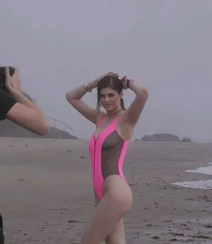 Alexandra Daddario OnlyFans Leaked Free Thumbnail Picture - #YES0wpnEne