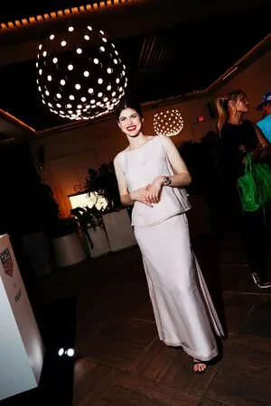 Alexandra Daddario OnlyFans Leaked Free Thumbnail Picture - #dI1RllOGjr