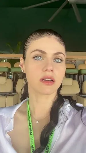 Alexandra Daddario OnlyFans Leaked Free Thumbnail Picture - #e7yOxC2plO