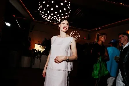 Alexandra Daddario OnlyFans Leaked Free Thumbnail Picture - #gGIRwtrVMu