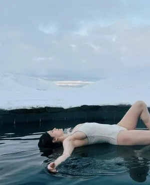 Alexandra Daddario OnlyFans Leaked Free Thumbnail Picture - #roptet3KIY