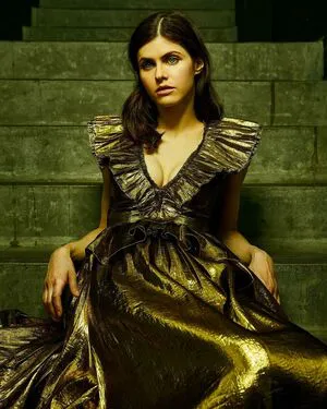 Alexandra Daddario OnlyFans Leaked Free Thumbnail Picture - #tEin9OLJy3