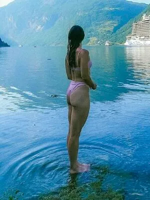 Alexandra Kerr OnlyFans Leaked Free Thumbnail Picture - #seGStAth4L