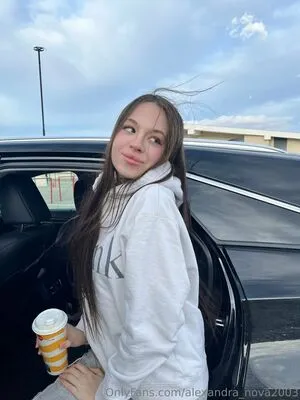 Alexandra Nova2003 OnlyFans Leaked Free Thumbnail Picture - #ArV7pSw1xT