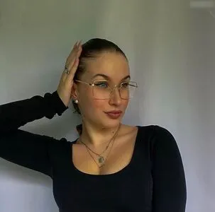 Alexandra Ohrem OnlyFans Leaked Free Thumbnail Picture - #FWuuyi2lm3