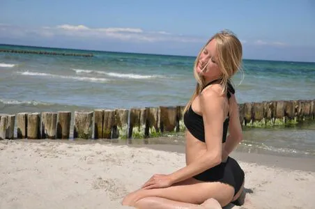Alexandra Wennmacher OnlyFans Leaked Free Thumbnail Picture - #MLufXAL1A5